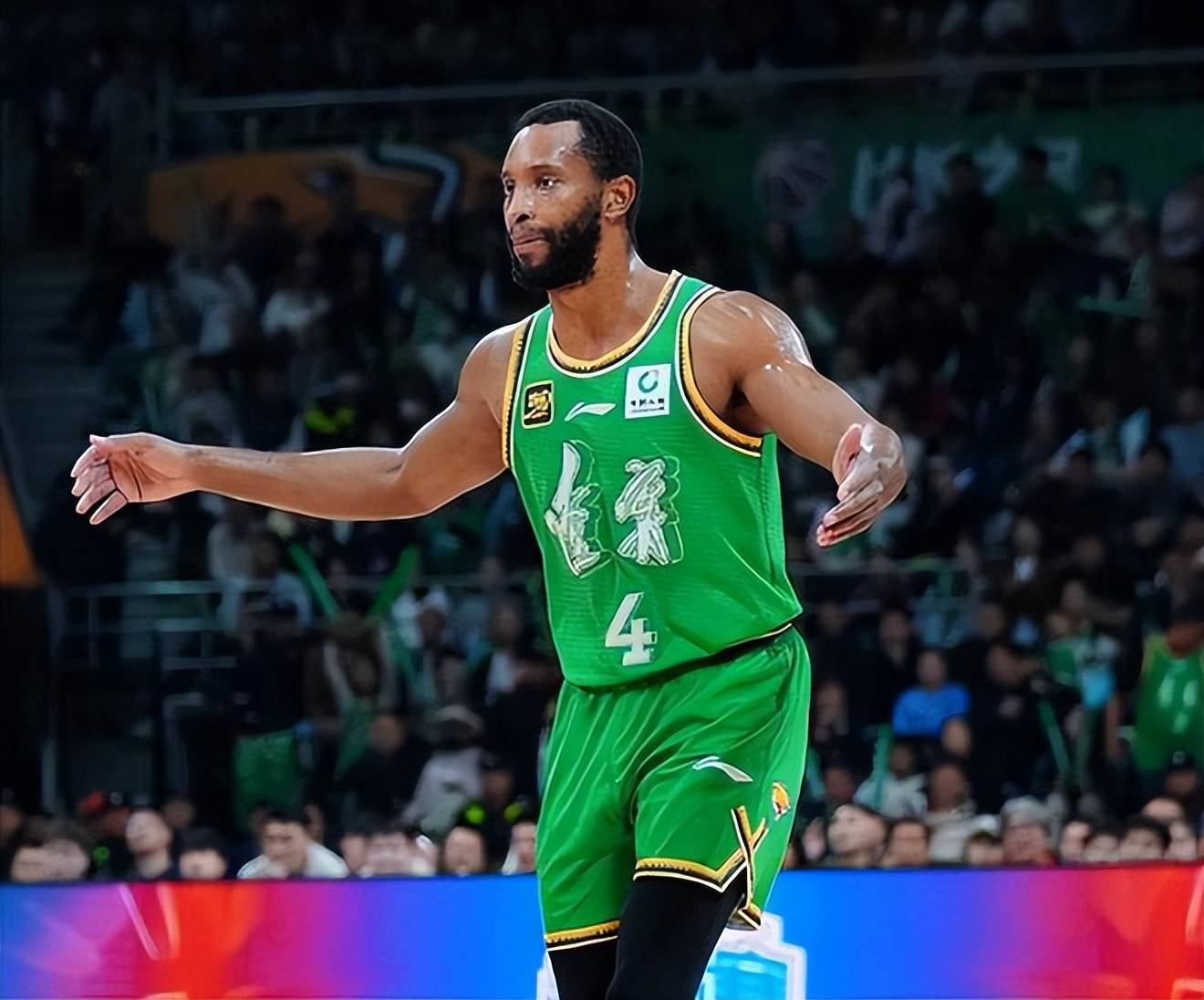 今夜体能课后,洛杉矶湖人门线救险备战欧超杯,悬念犹存,年轻球员得到机会的简单介绍 今夜体能课后,洛杉矶湖人门线救险备战欧超杯,悬念犹存,年轻球员得到机会的简单介绍